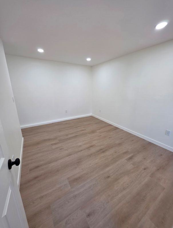 2446 Hayes Avenue - Photo 3 of 20