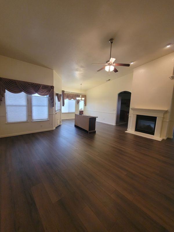 543 Powers Ave - Photo 2 of 7