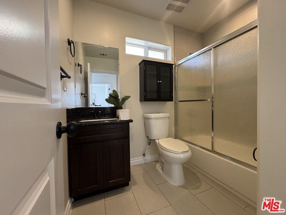 3917 Dwiggins Street - Photo 7 of 17