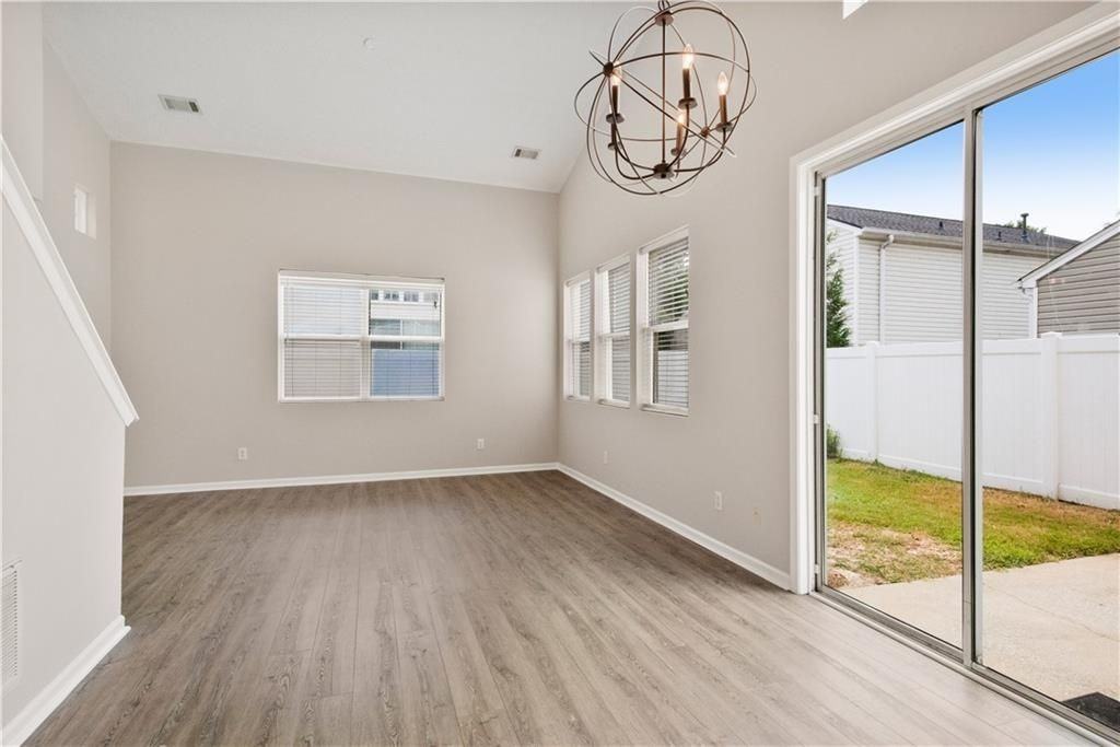 252 Hiawassee Drive - Photo 7 of 16