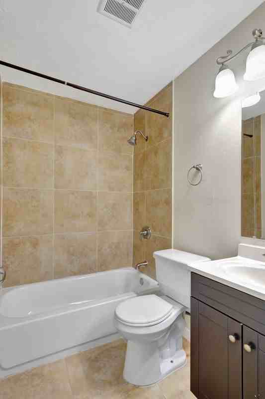 714 111th Avenue North - Photo 5 of 9