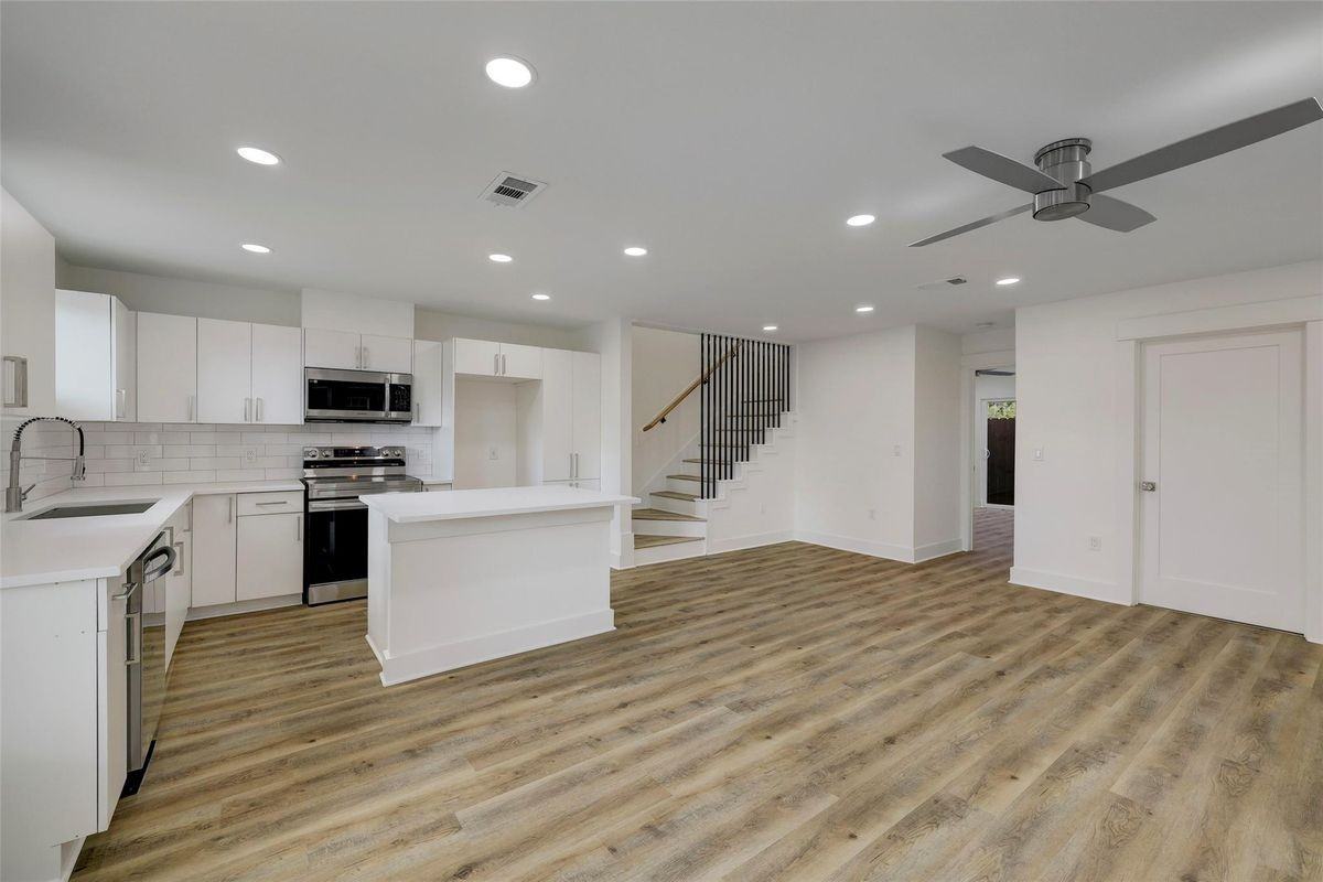 7604 De Priest St ##B - Photo 3 of 13