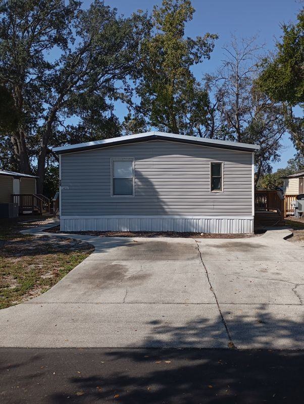 14033 Bream Dr - Photo 4 of 32