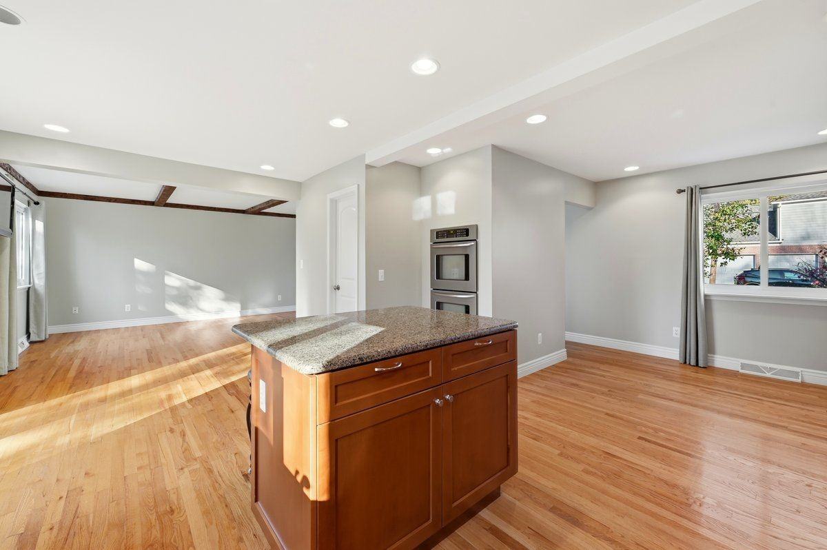 5595 Birdview Heights - Photo 5 of 29