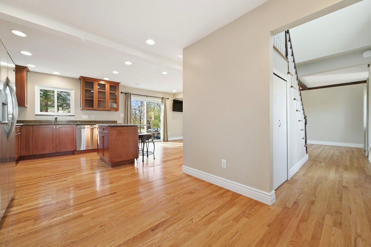 5595 Birdview Heights - Photo 6 of 29