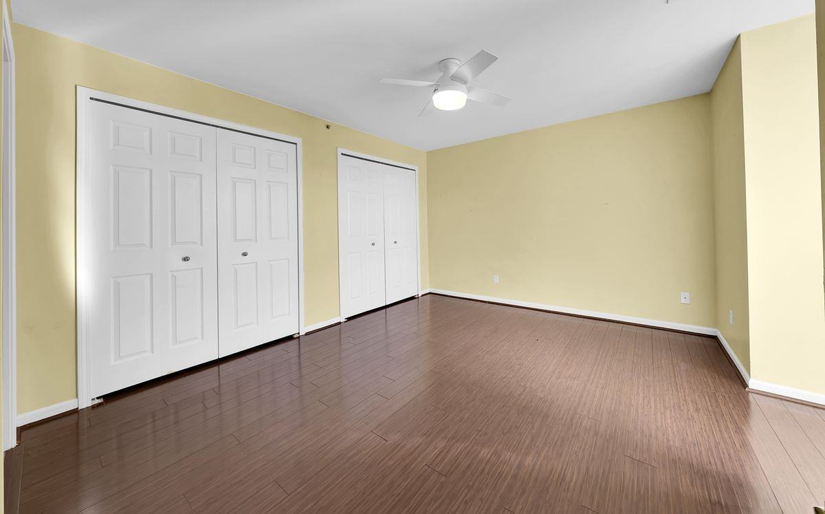 7104 Addington Drive - Photo 4 of 36