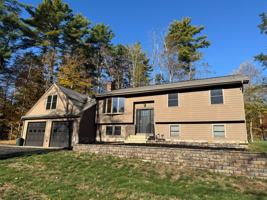 featured image of 6 Peter Weare Road