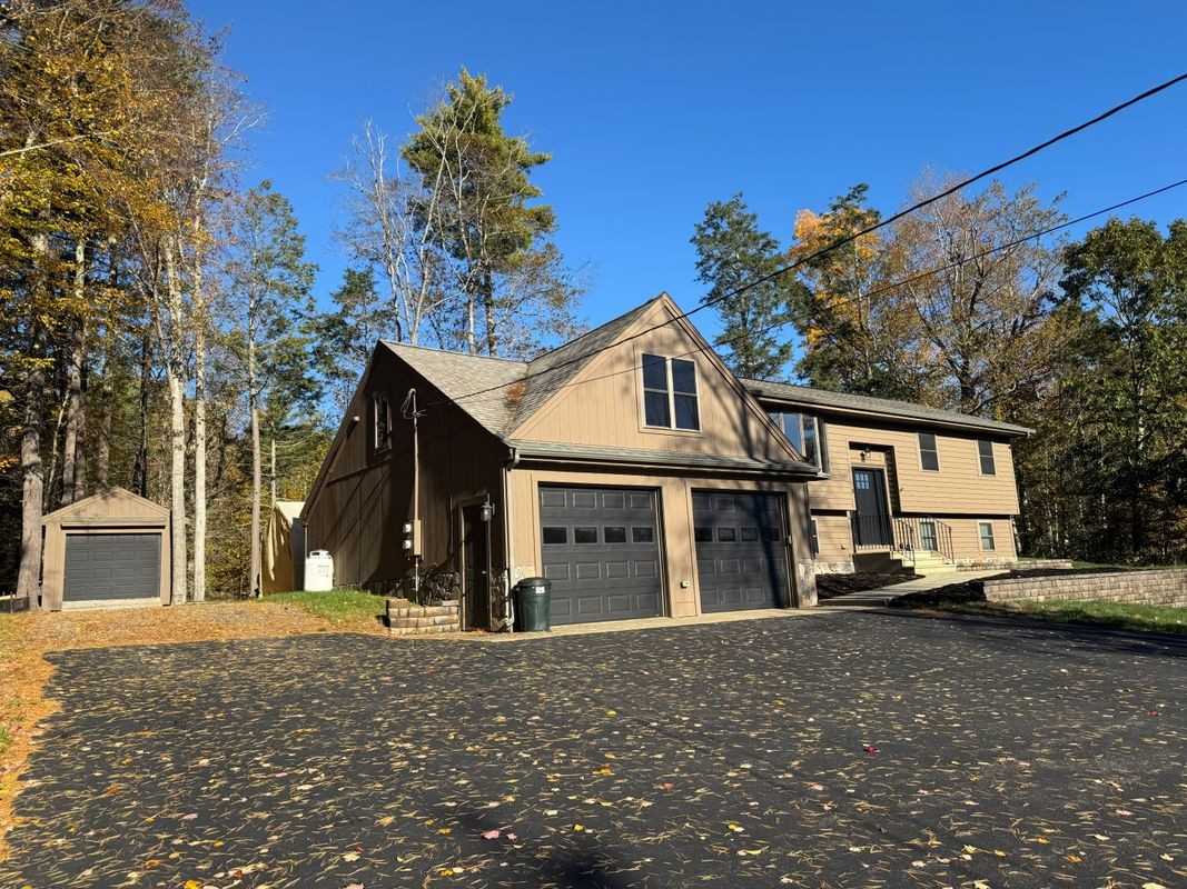 6 Peter Weare Road - Photo 2 of 18