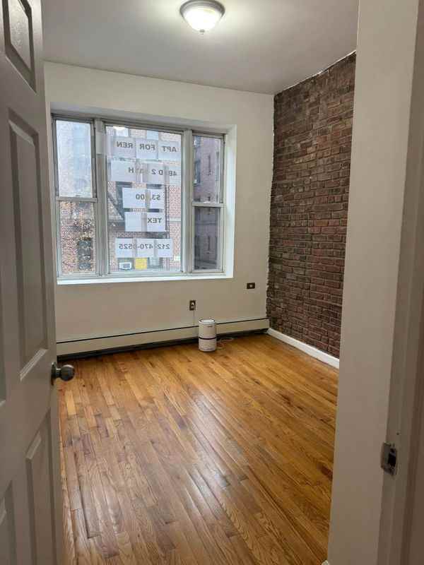 1744 Weeks Avenue ##2 - Photo 5 of 17