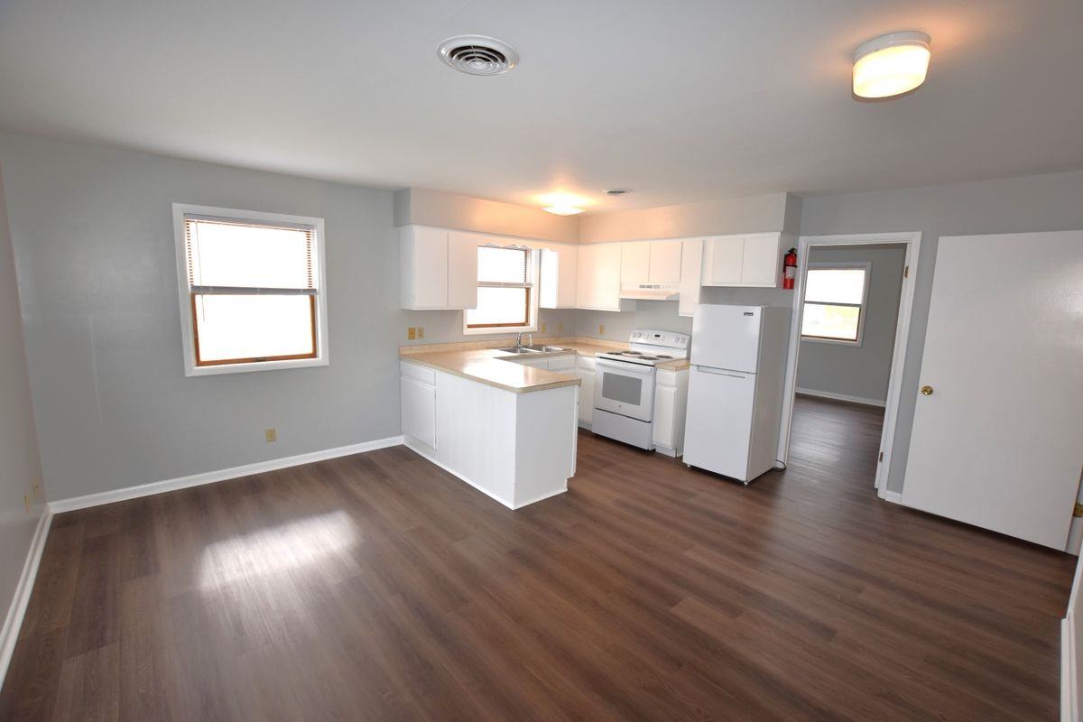 13 Southeast 2nd Street ##B - Photo 4 of 8