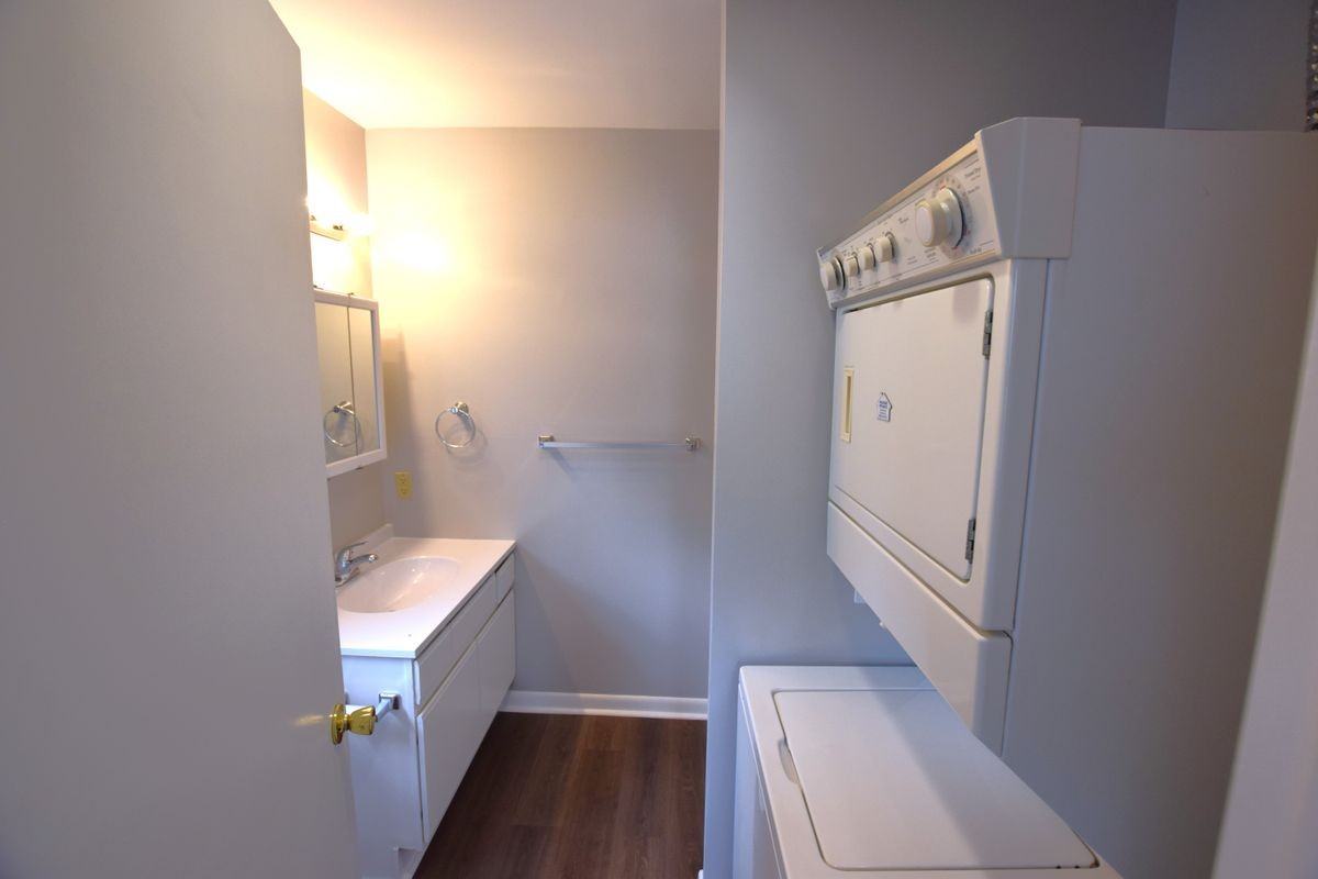 13 Southeast 2nd Street ##B - Photo 7 of 8