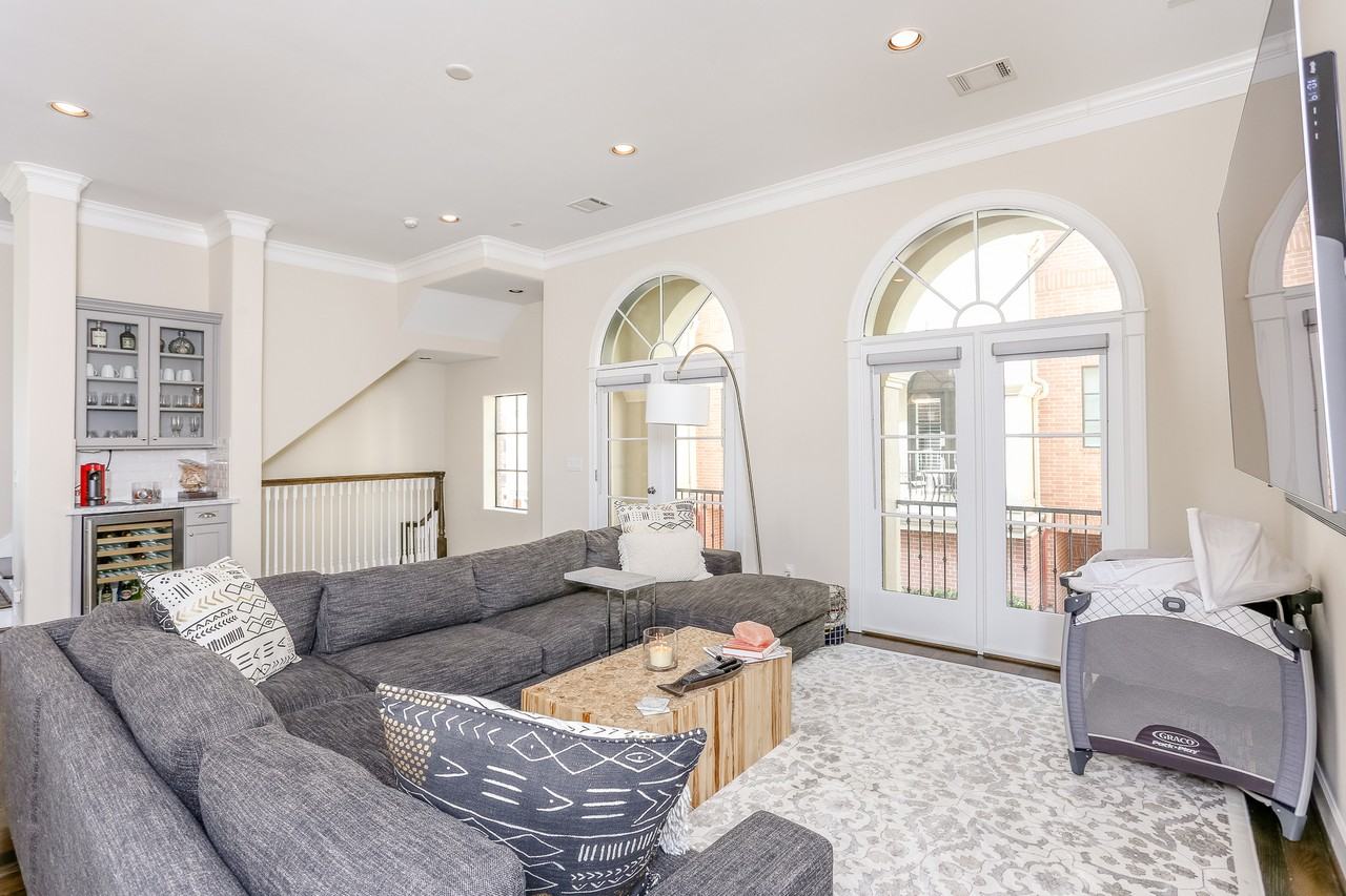 5309 Blossom Street - Photo 2 of 32