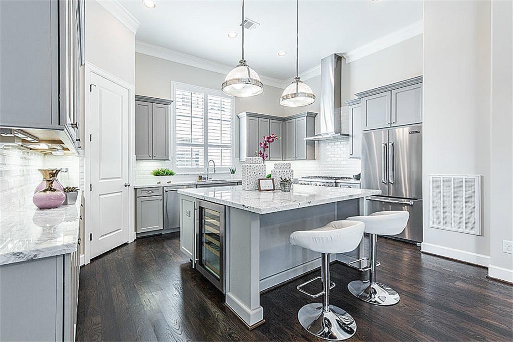 5309 Blossom Street - Photo 3 of 32