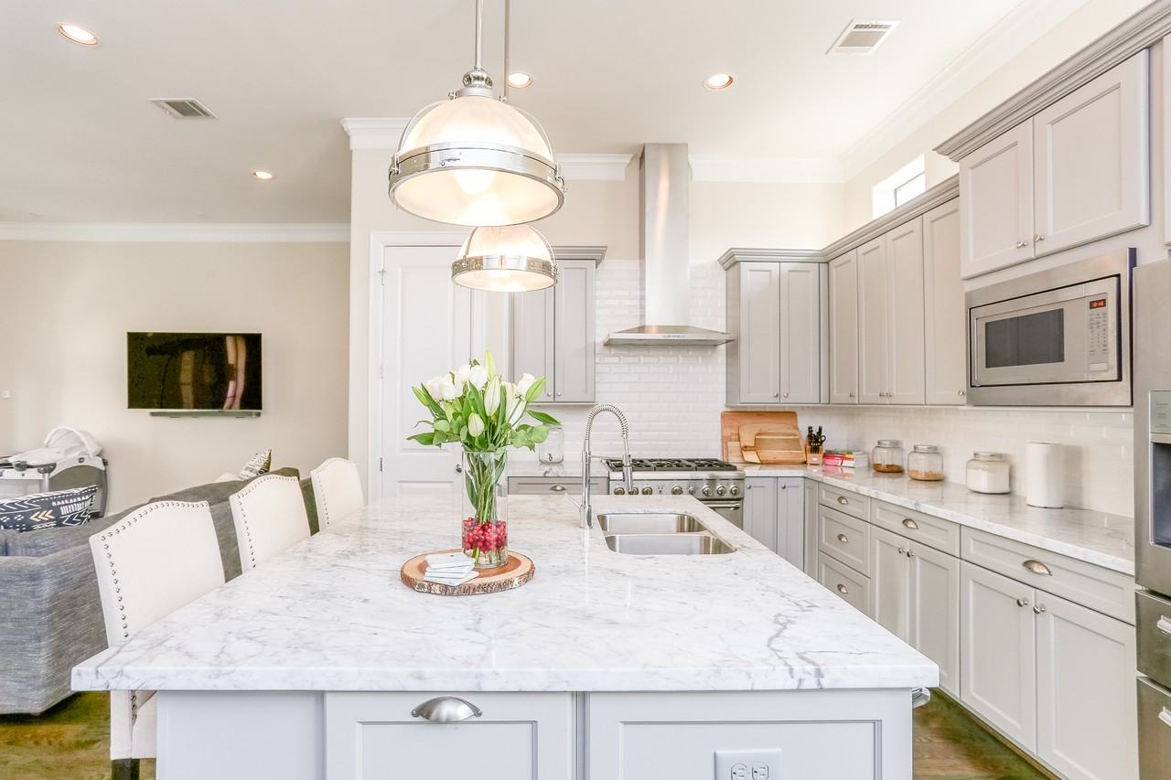 5309 Blossom Street - Photo 5 of 32