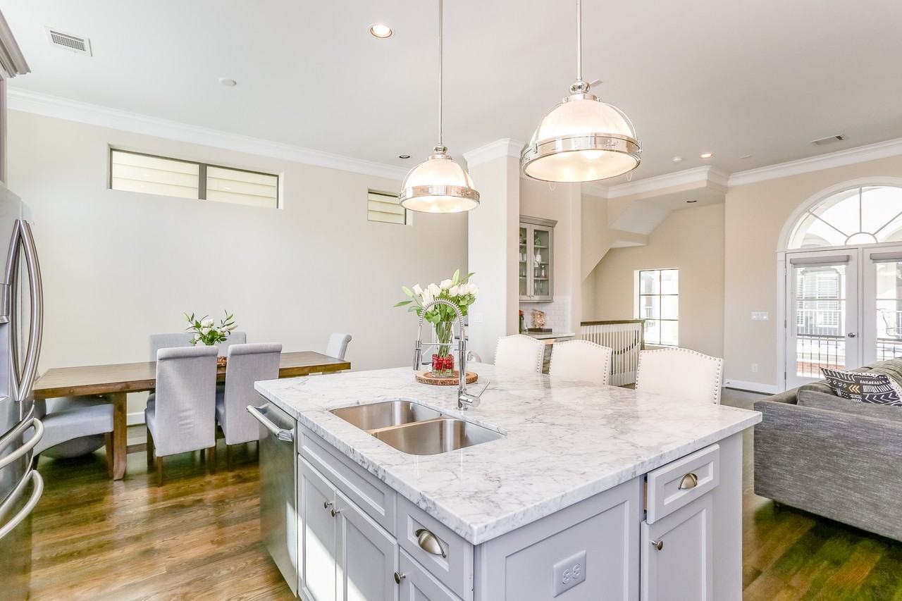 5309 Blossom Street - Photo 6 of 32