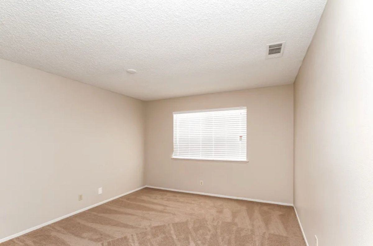 32428 Giverny Court - Photo 3 of 21