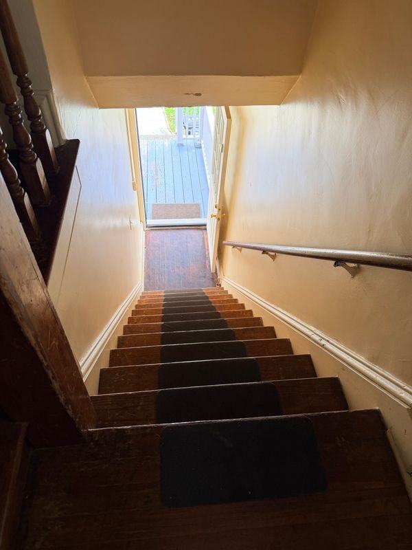 90 Woodlawn Avenue - Photo 2 of 11