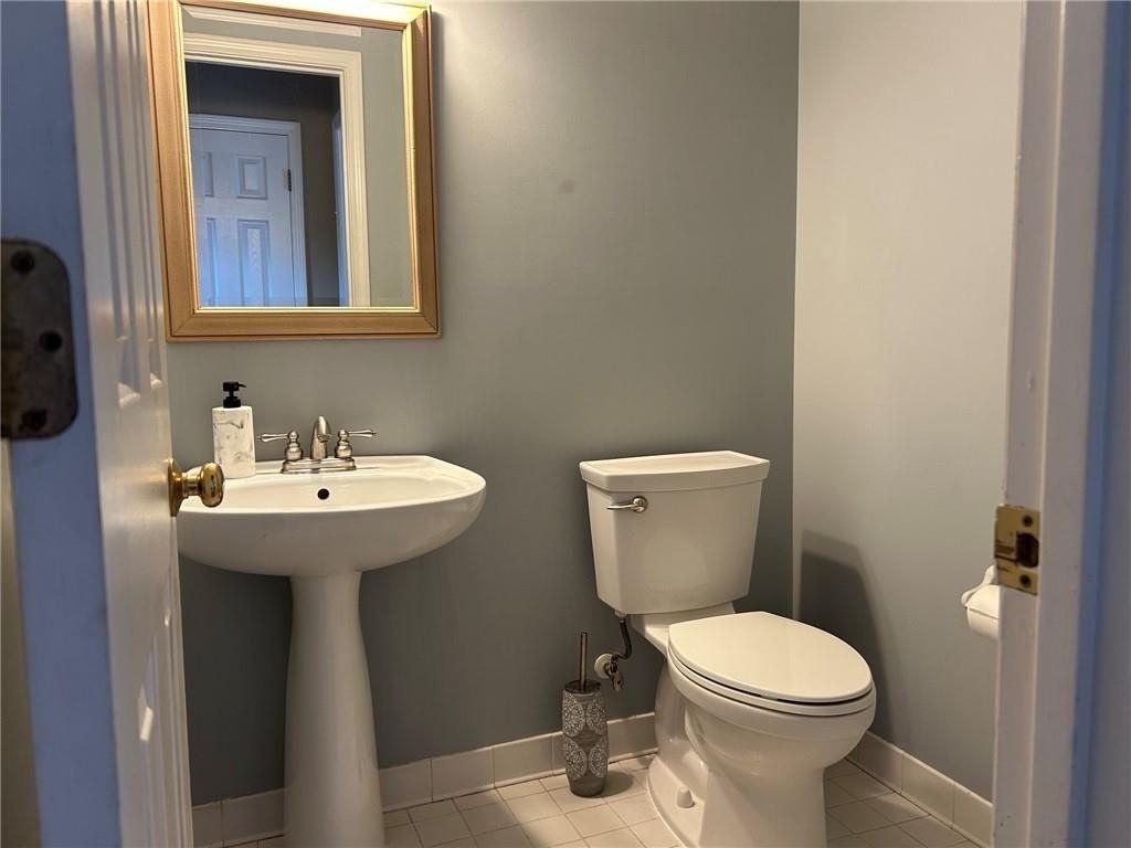 490 Sherman Oaks Way - Photo 5 of 16