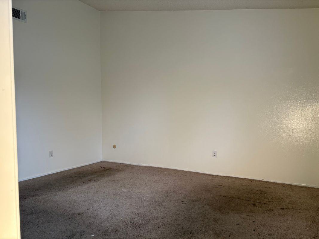 4736 Talmadge Road - Photo 6 of 14