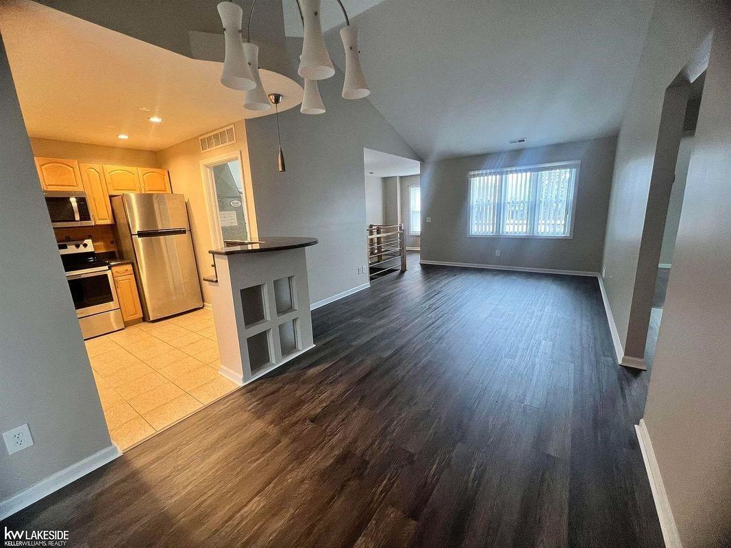 1511 Porter Circle - Photo 3 of 3