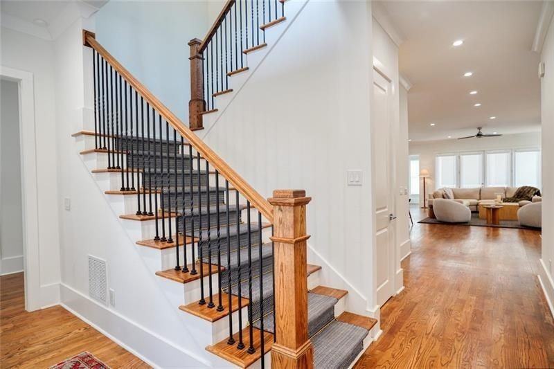 2975 Osborne Road Northeast - Photo 4 of 50