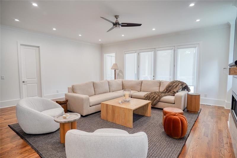 2975 Osborne Road Northeast - Photo 6 of 50