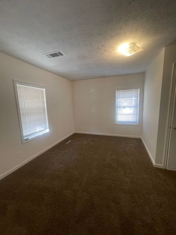 2294 Bouldercrest Rd Se - Photo 4 of 13