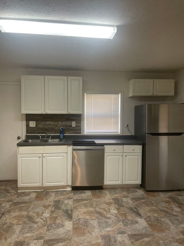 2294 Bouldercrest Rd Se - Photo 6 of 13