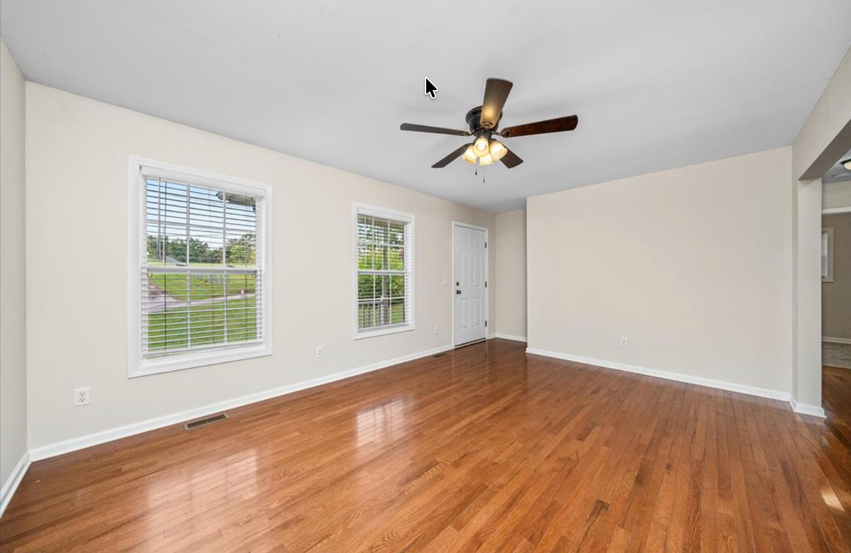 443 Ellis Ave - Photo 2 of 10