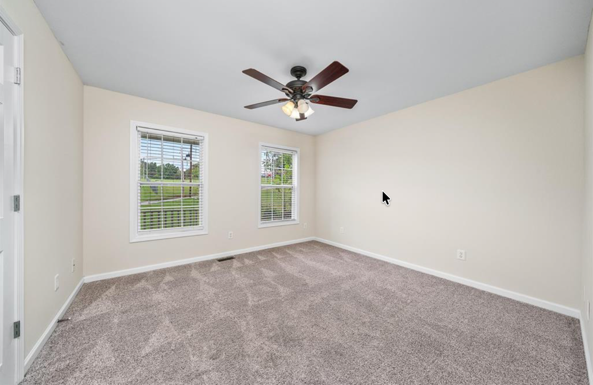 443 Ellis Ave - Photo 5 of 10