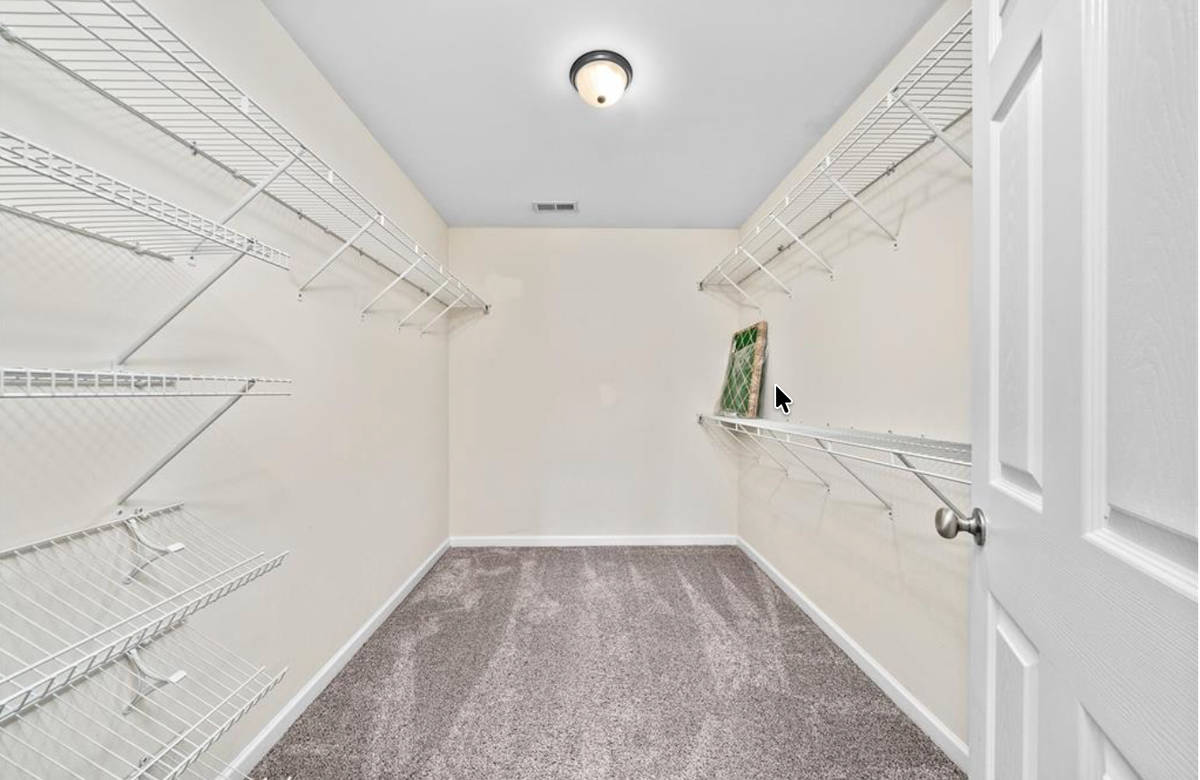 443 Ellis Ave - Photo 7 of 10