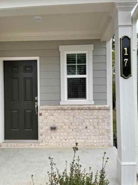 17 Wynn Way - Photo 2 of 35