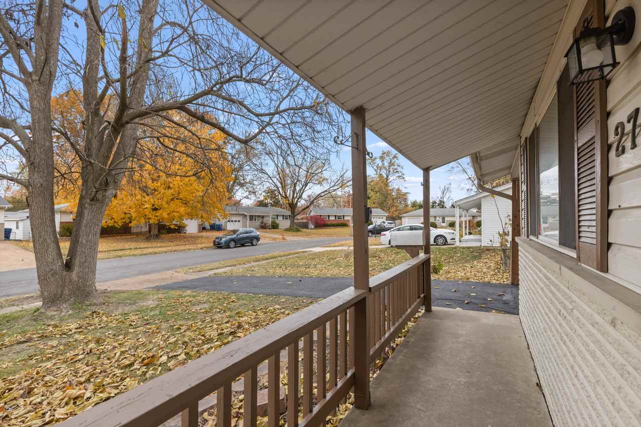 2770 Benne Dr - Photo 3 of 22