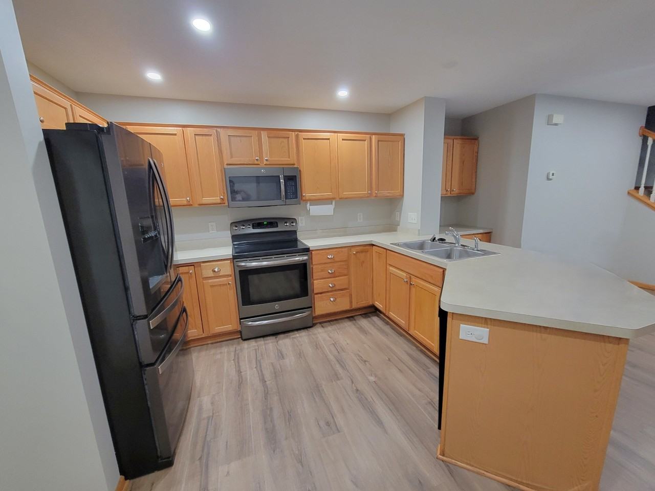 3553 Sterling Heights Drive #B - Photo 6 of 22