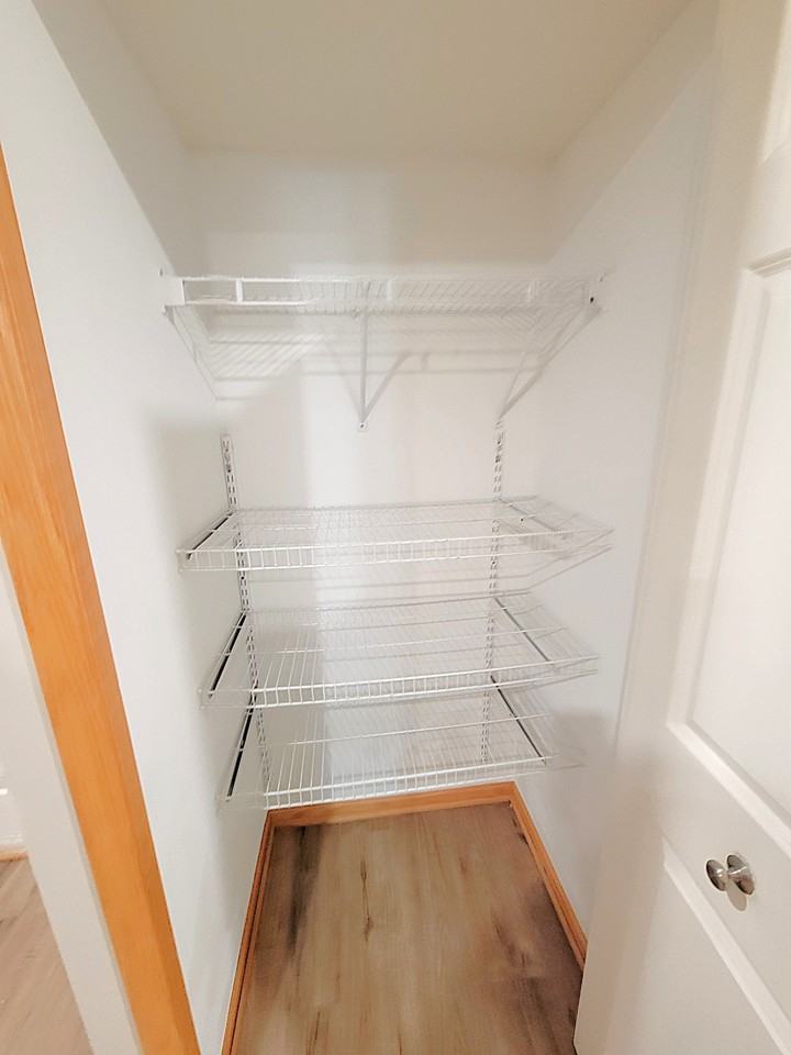 3553 Sterling Heights Drive #B - Photo 7 of 22