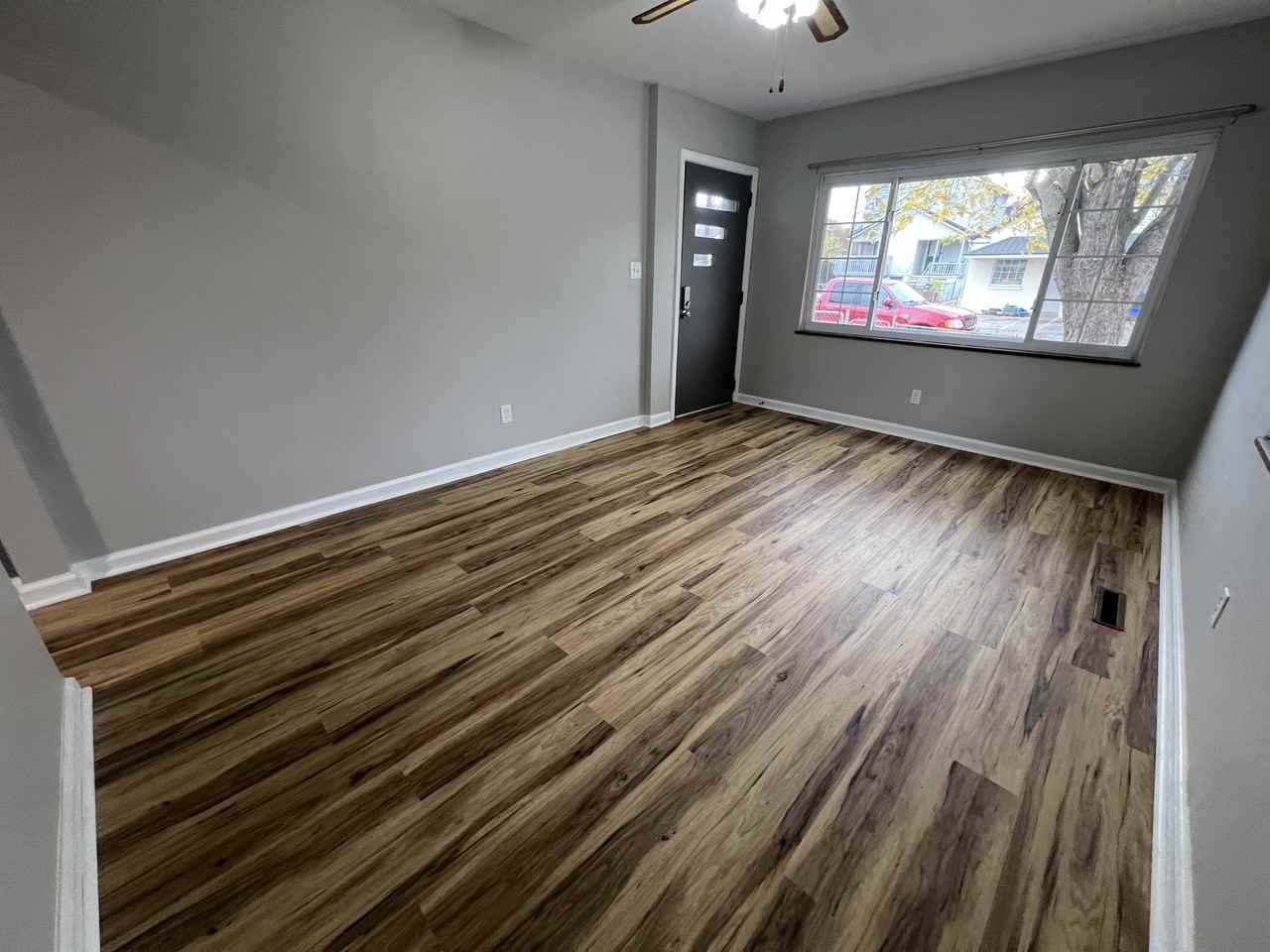 2221 Cleveland Ave - Photo 3 of 25