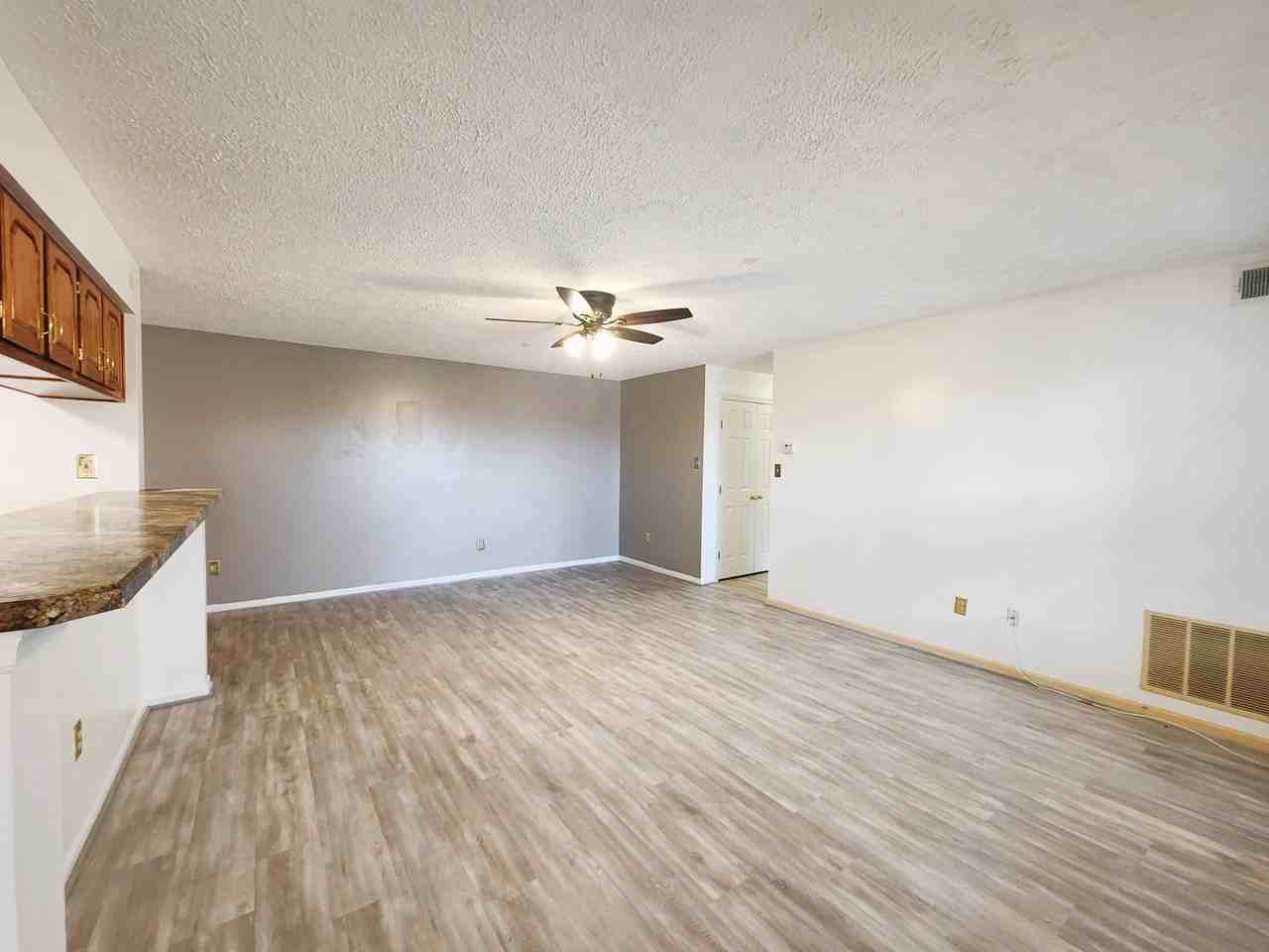 13 Locust Path Ct #8-13 - Photo 6 of 24