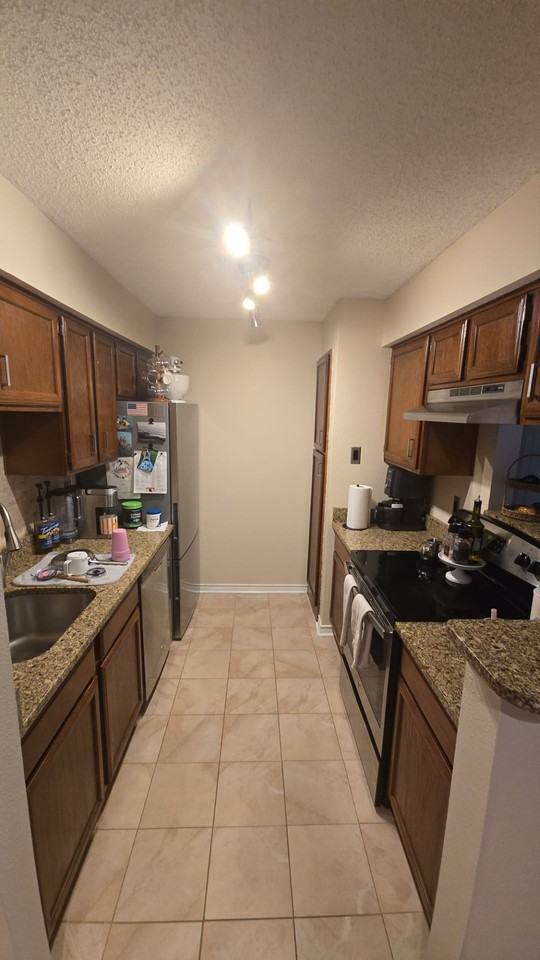 1527 Lincoln Way - Photo 6 of 11