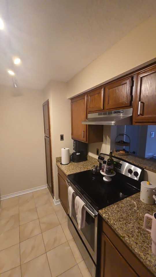 1527 Lincoln Way - Photo 7 of 11