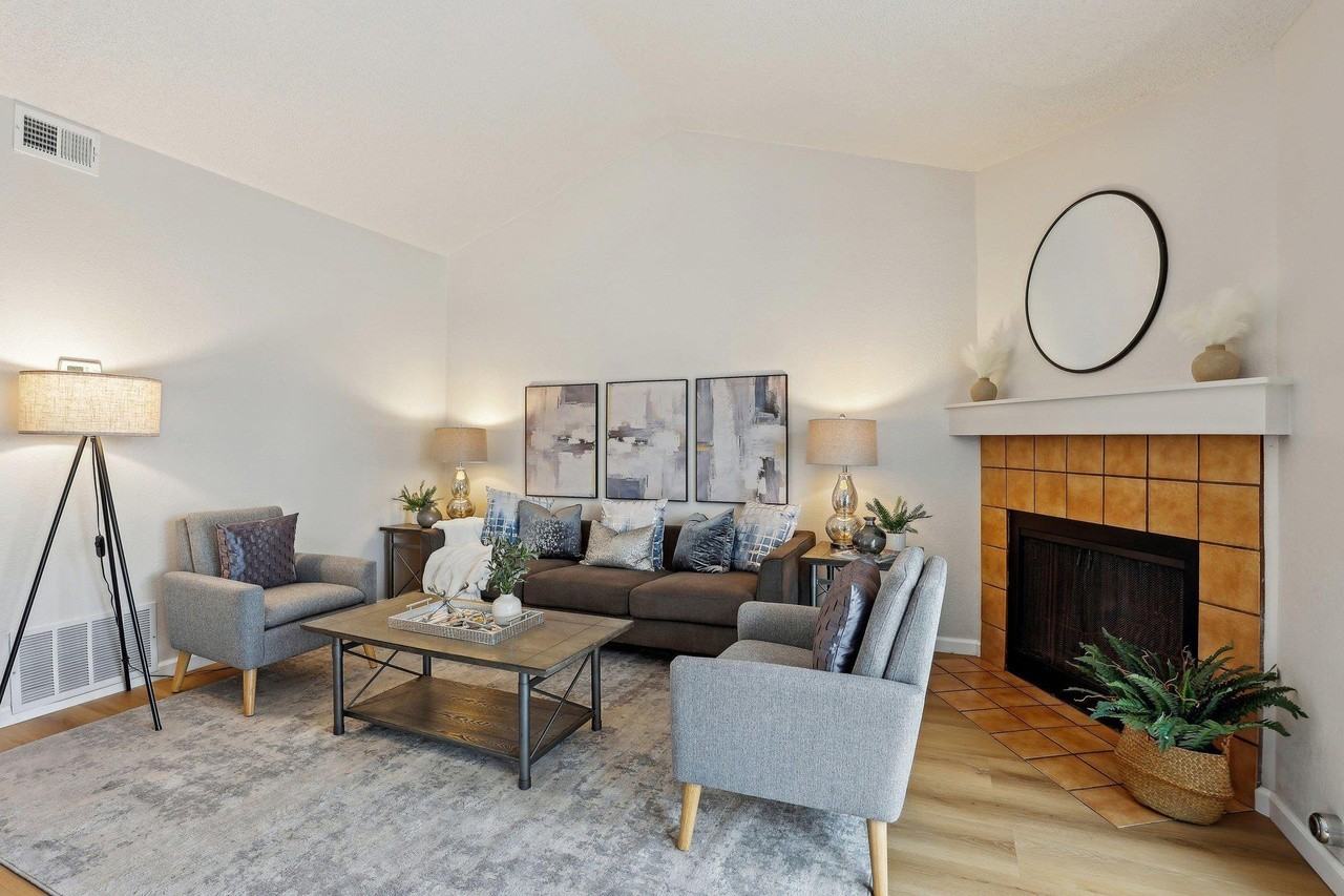 6354 Joaquin Murieta Ave - Photo 3 of 15