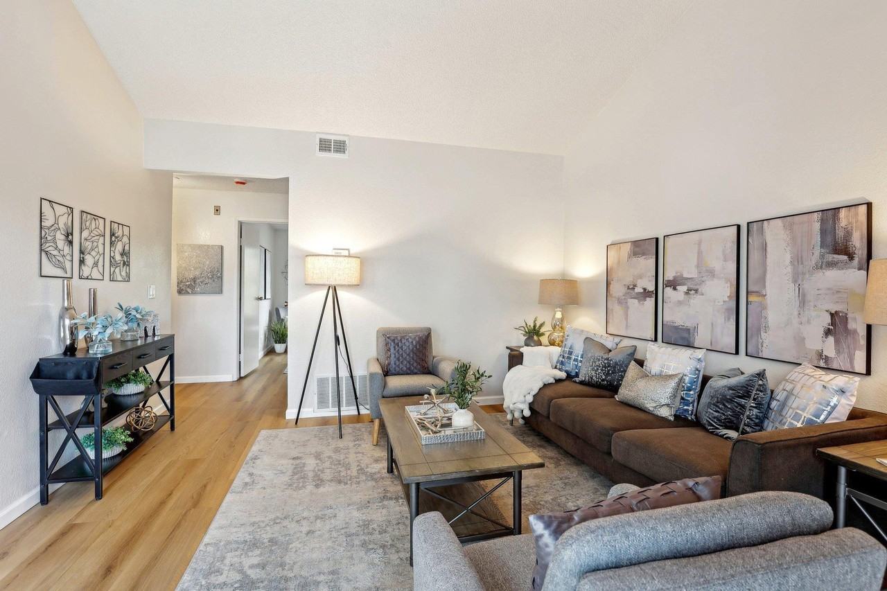 6354 Joaquin Murieta Ave - Photo 4 of 15