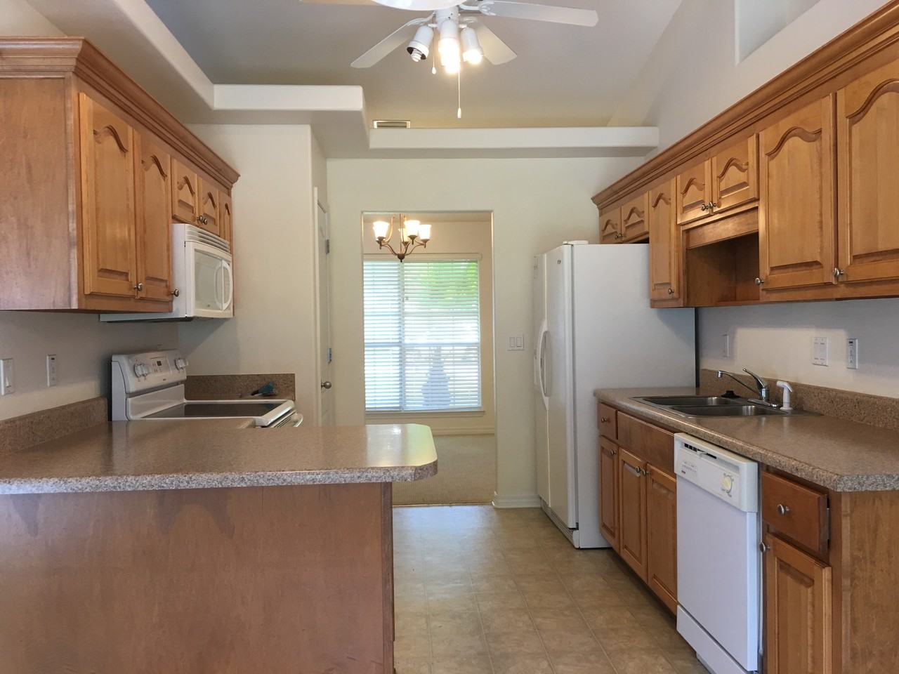 1922 Everglades Street - Photo 3 of 34