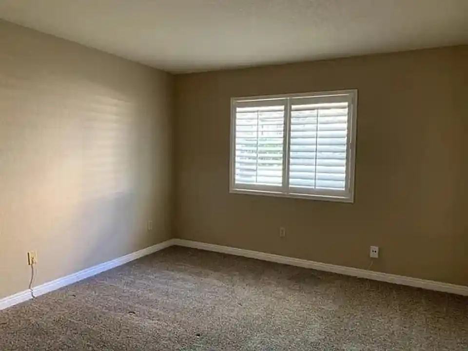 11325 Avenida De Los Lobos - Photo 2 of 4