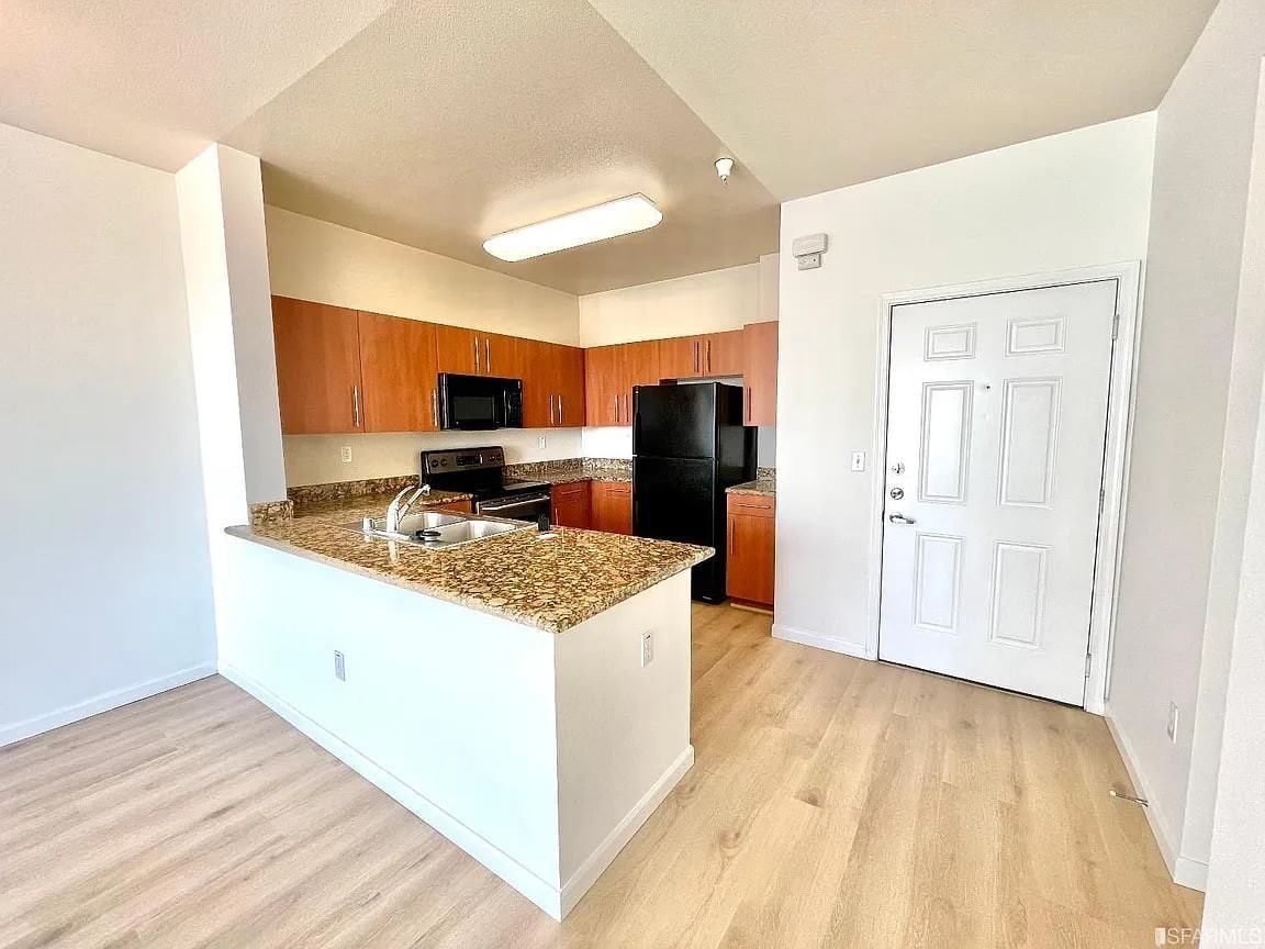 1060 S 3Rd St - Photo 3 of 8