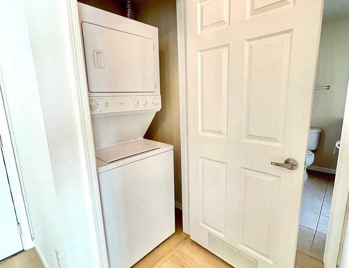 1060 S 3Rd St - Photo 5 of 8