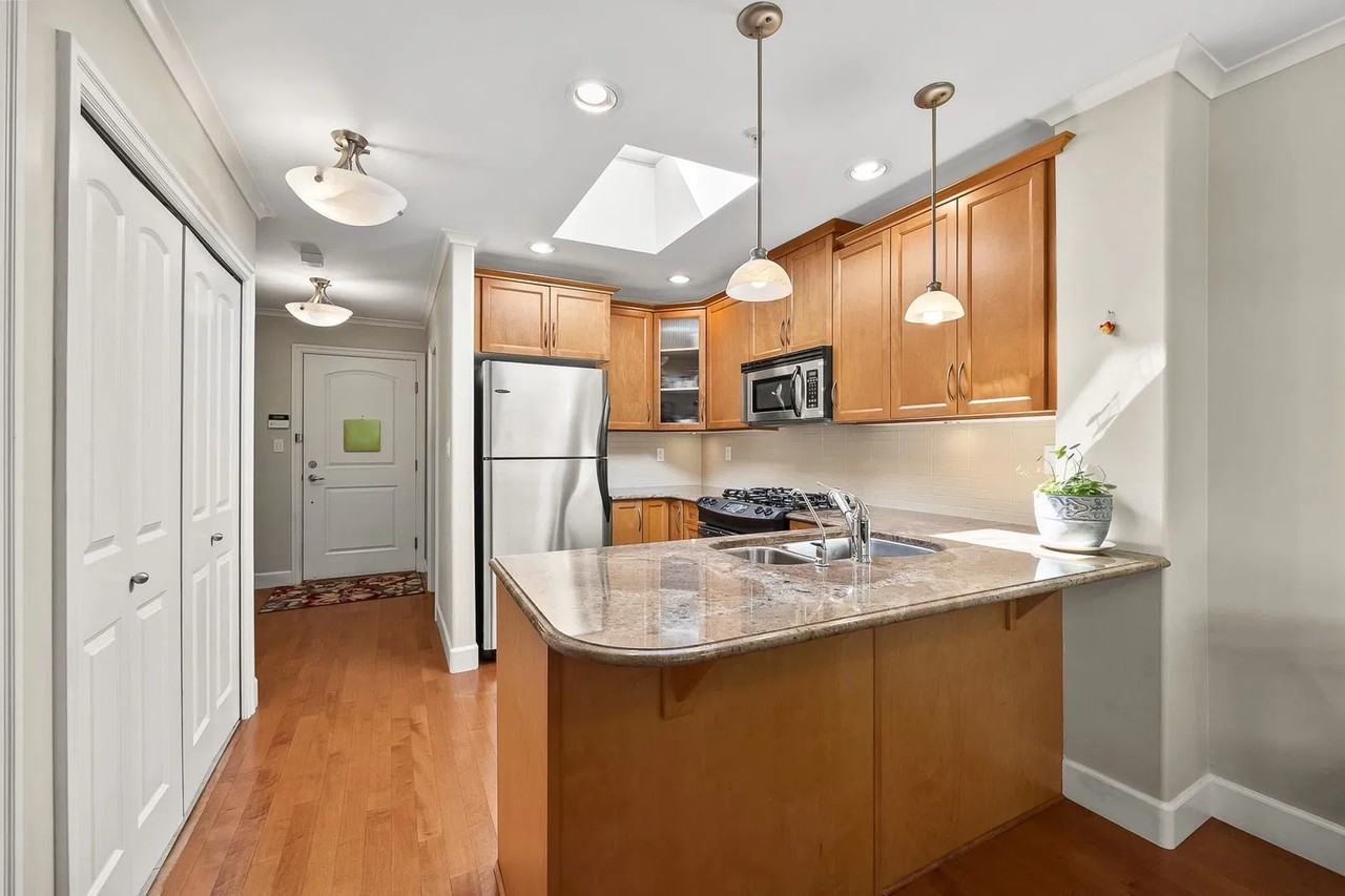 2103 W 45th Ave #401 - Photo 6 of 22