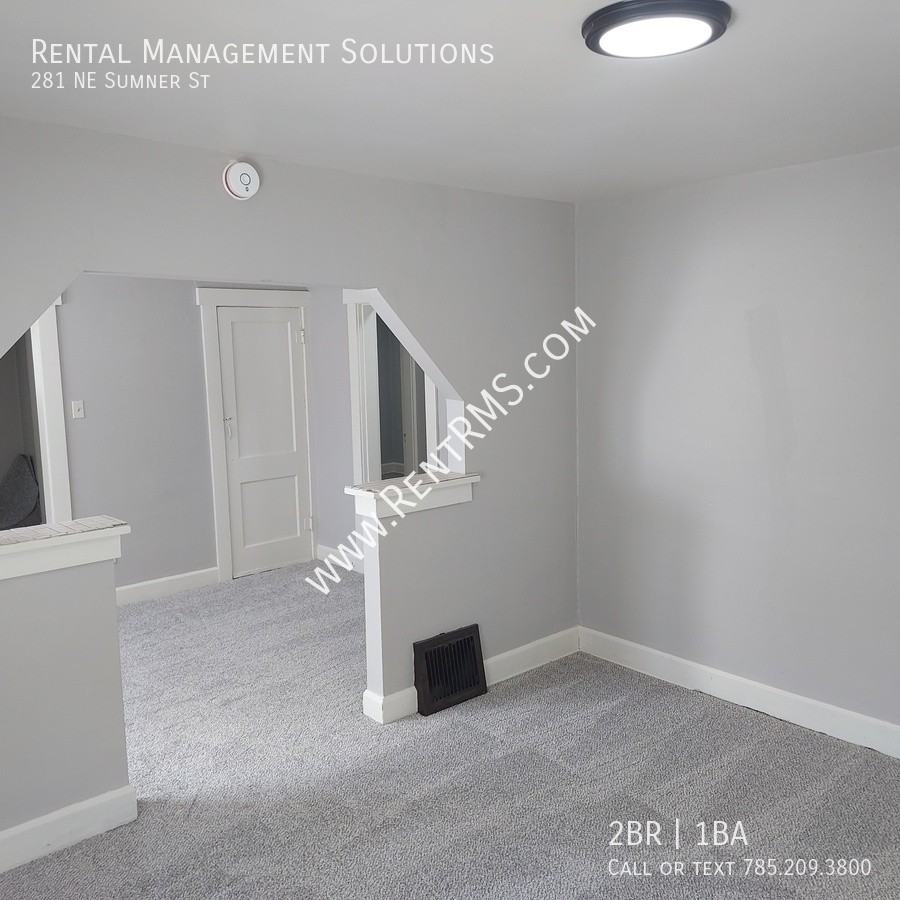 281 Northeast Sumner Street - Photo 4 of 24