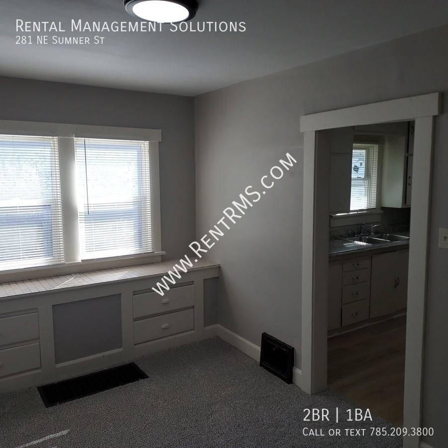 281 Northeast Sumner Street - Photo 7 of 24