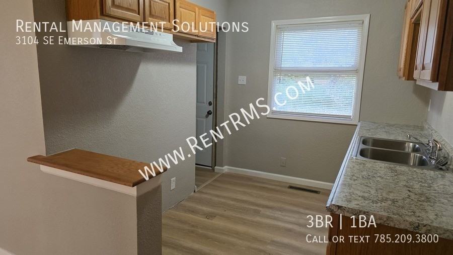 3104 Se Emerson St - Photo 3 of 13