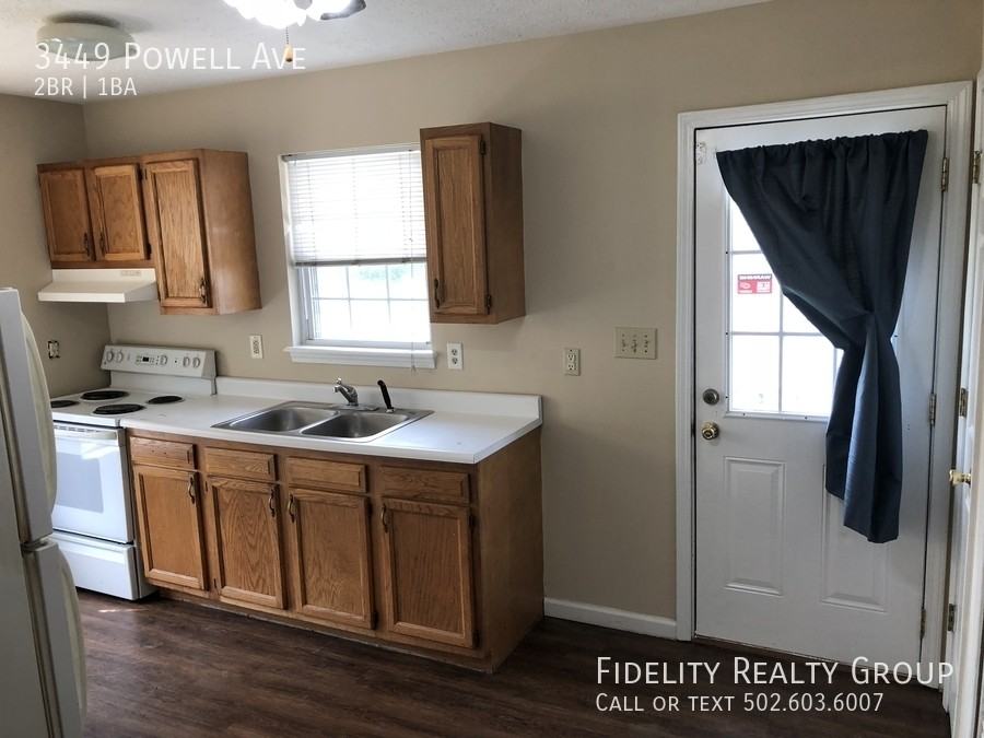 3449 Powell Avenue - Photo 7 of 16